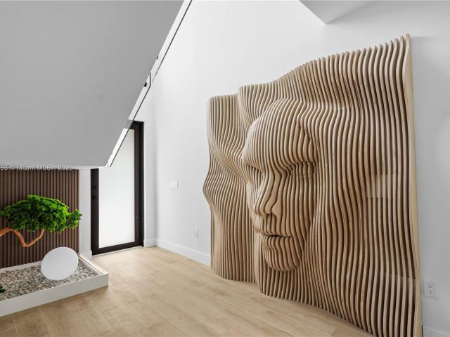 Продажа дома по адресу 550 NW 42nd St - фото 7523455