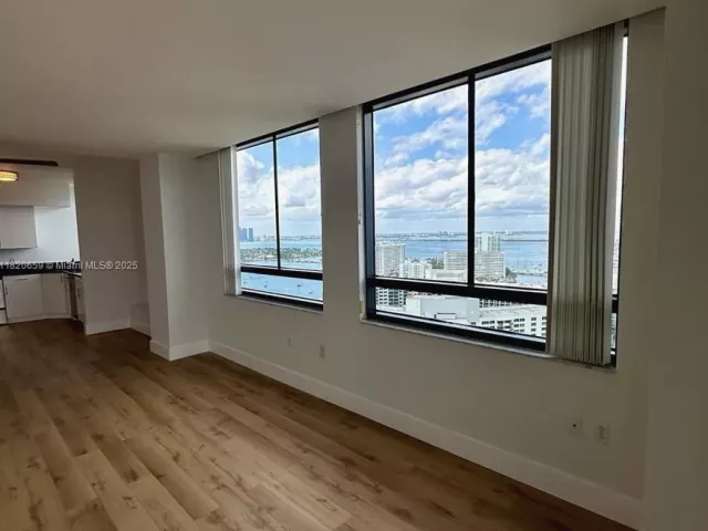 Продажа квартиры #3007 - фото 6171775