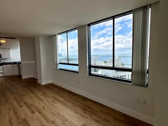 Продажа квартиры #3007 - фото 6308943