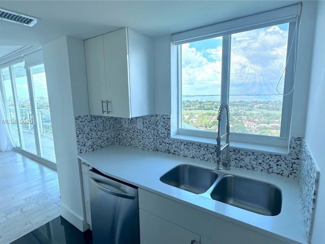 Квартира в аренду номер2203 - фото 6172872