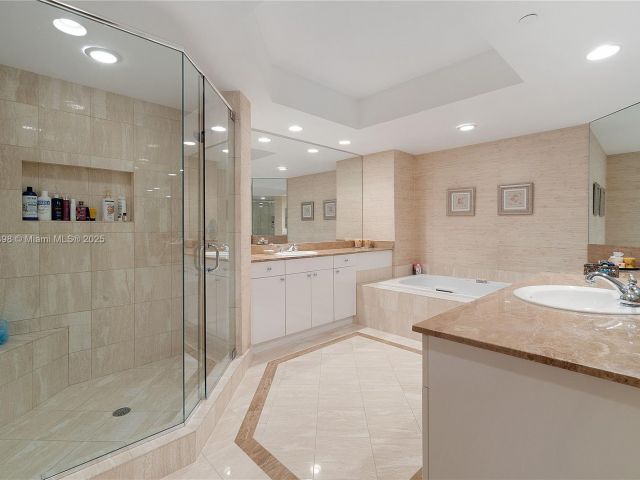 Продажа квартиры #2702 - фото 6176051