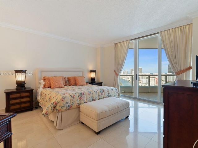 Продажа квартиры #2702 - фото 6176054