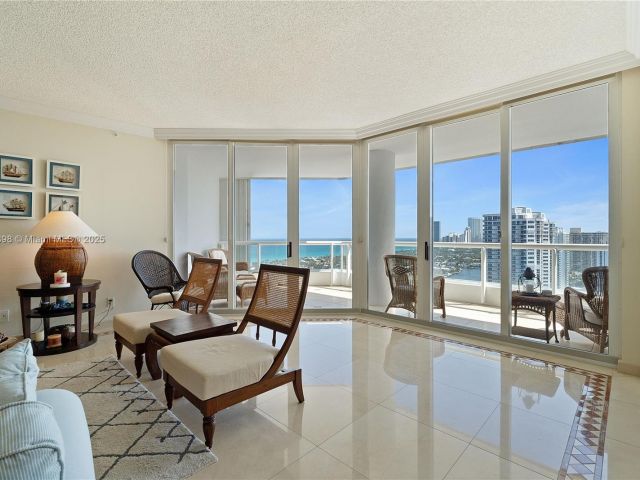 Продажа квартиры #2702 - фото 6176065