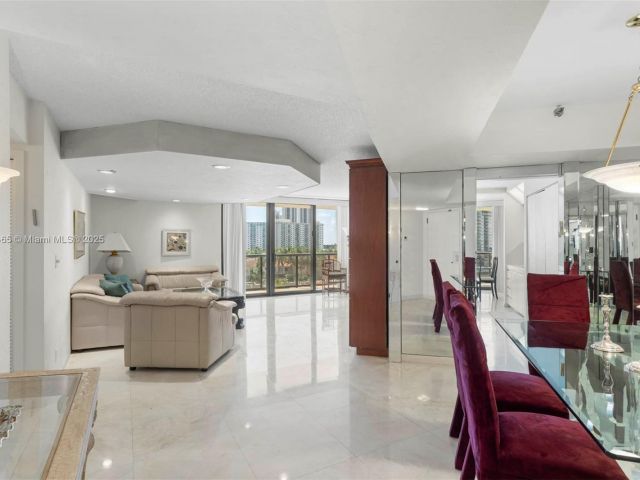 Продажа квартиры #6-A - фото 6184314