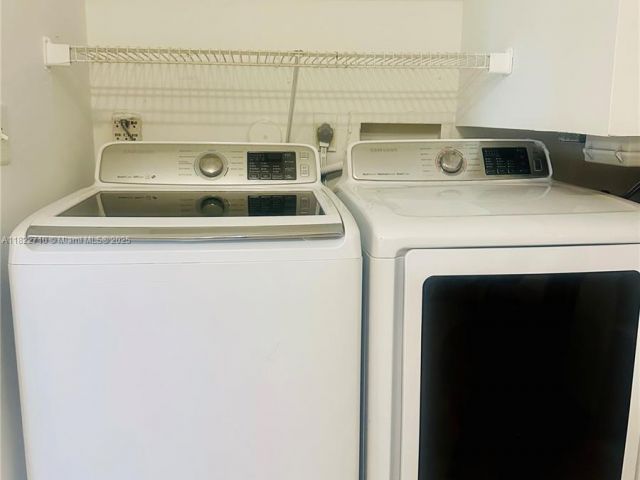 Продажа дома по адресу 18961 NW 22nd St - фото 6172068