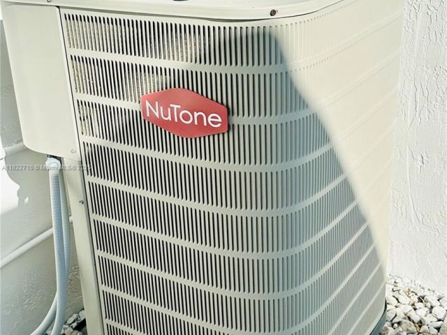 Продажа дома по адресу 18961 NW 22nd St - фото 6172069