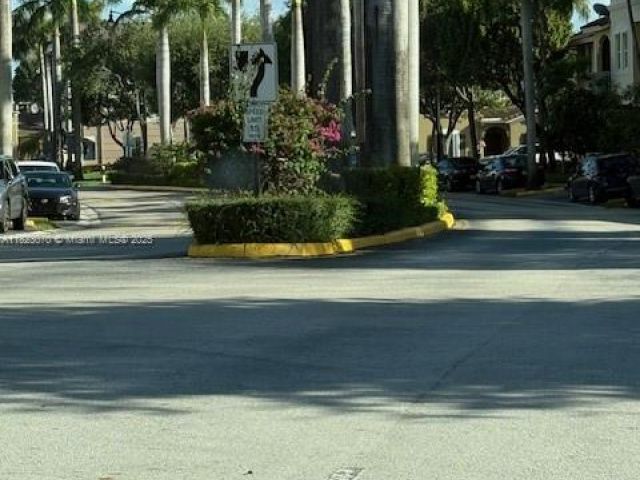 Продажа дома по адресу 8960 W Flagler St 1 - фото 6172192