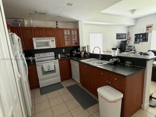 Продажа дома по адресу 8960 W Flagler St 1 - фото 6242886