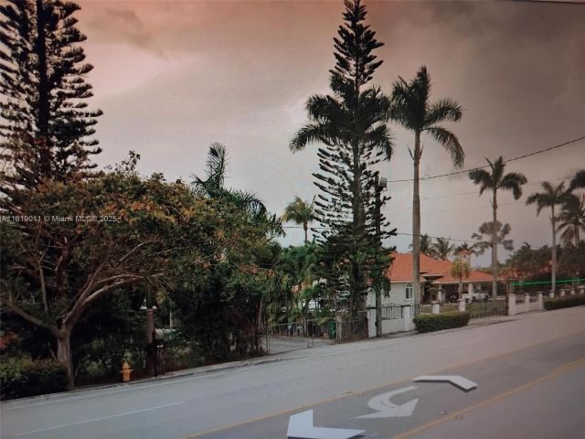 Продажа дома по адресу 330 NW 127th Ave - фото 6170337