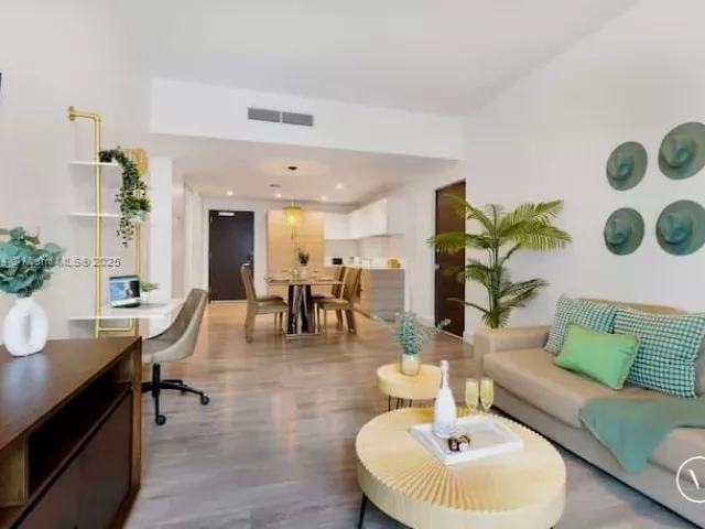 Продажа квартиры #N521 - фото 6173295