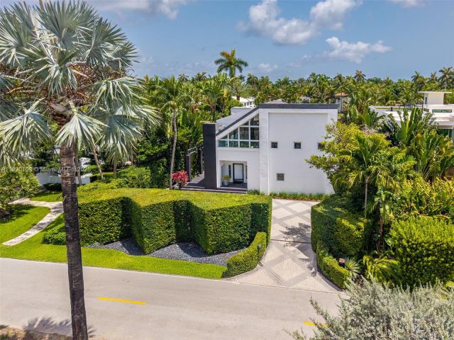 Продажа дома по адресу 1833 W 24th St - фото 6171972