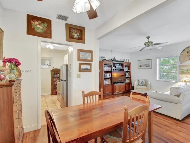 Продажа дома по адресу 1991 NE 178th St - фото 6227540