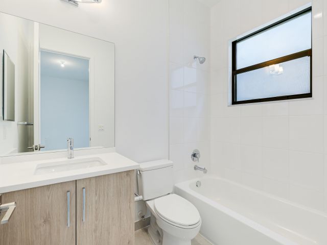 Дом в аренду по адресу 9451 Riverside Park Drive - фото 6372940