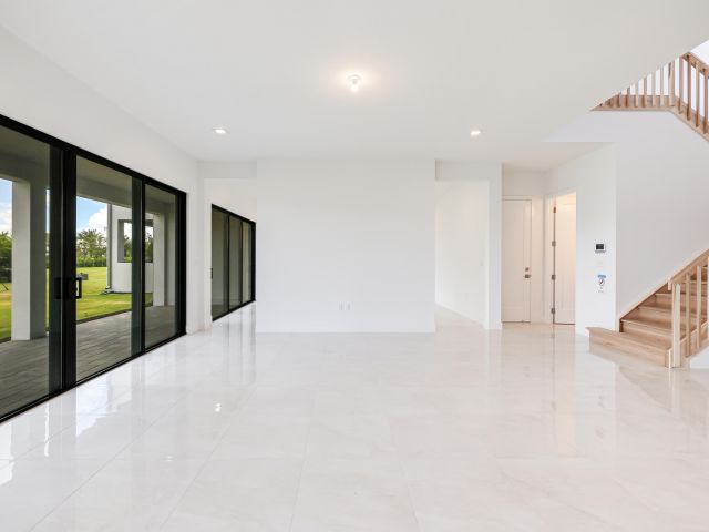 Дом в аренду по адресу 9451 Riverside Park Drive - фото 6372944