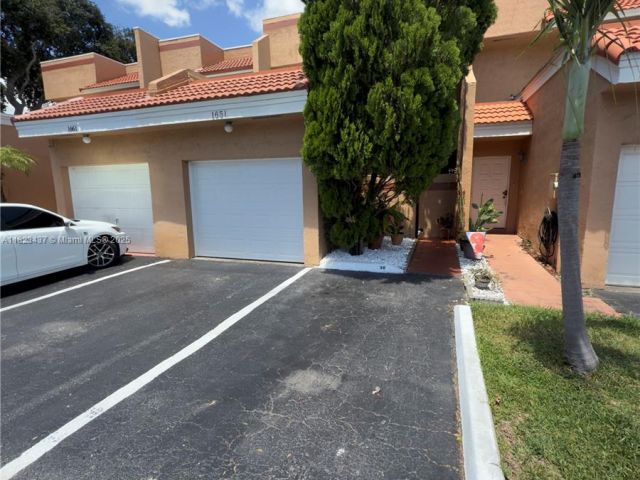 Продажа дома по адресу 1651 SW 120th Ave - фото 6172898