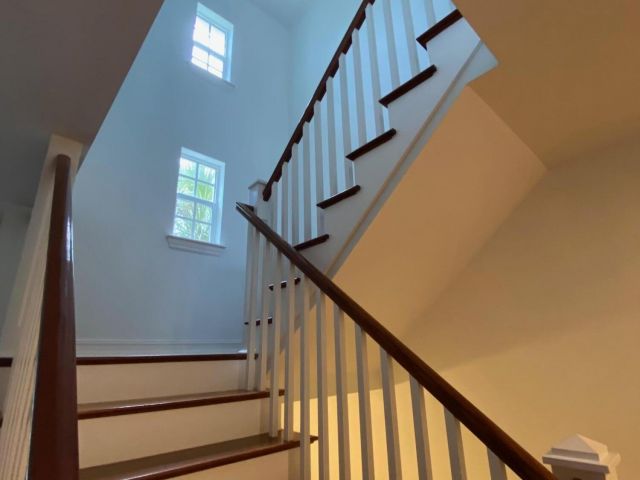 Дом в аренду по адресу 319 Flamingo Drive - фото 6173550