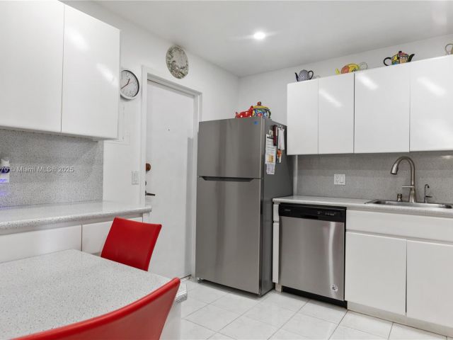 Продажа квартиры #2707 - фото 6174361