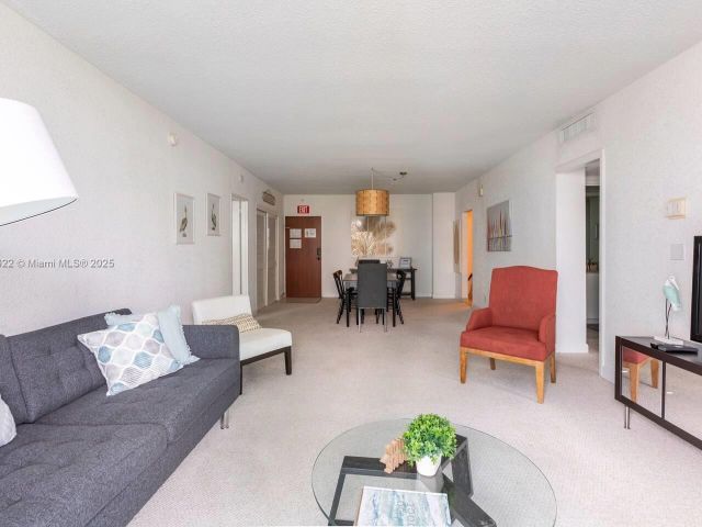 Продажа квартиры #5M - фото 6174489