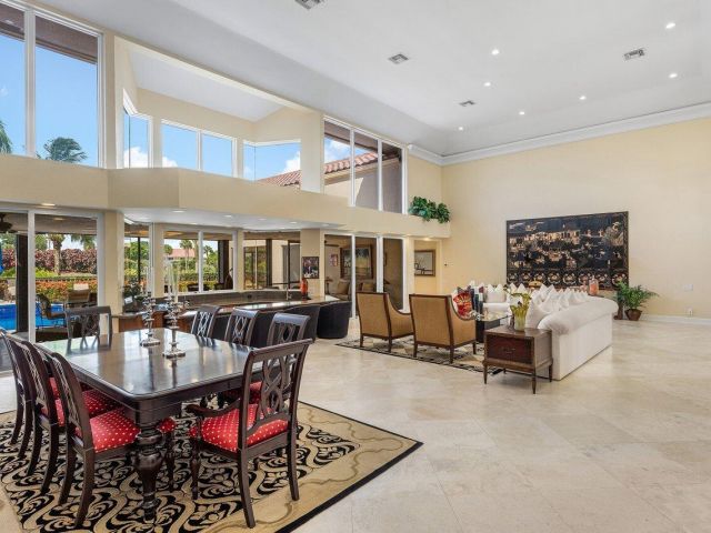 Продажа дома по адресу 4484 Bocaire Blvd Boulevard - фото 6317035