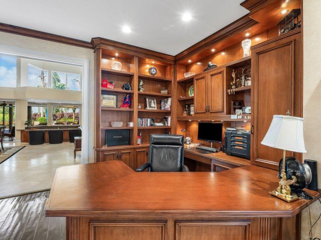 Продажа дома по адресу 4484 Bocaire Blvd Boulevard - фото 6317038