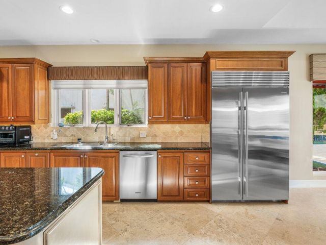 Продажа дома по адресу 4484 Bocaire Blvd Boulevard - фото 6317040