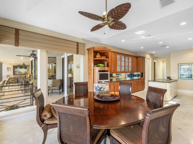 Продажа дома по адресу 4484 Bocaire Blvd Boulevard - фото 6317041