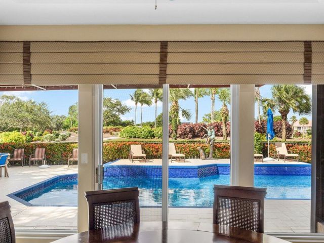 Продажа дома по адресу 4484 Bocaire Blvd Boulevard - фото 6317042