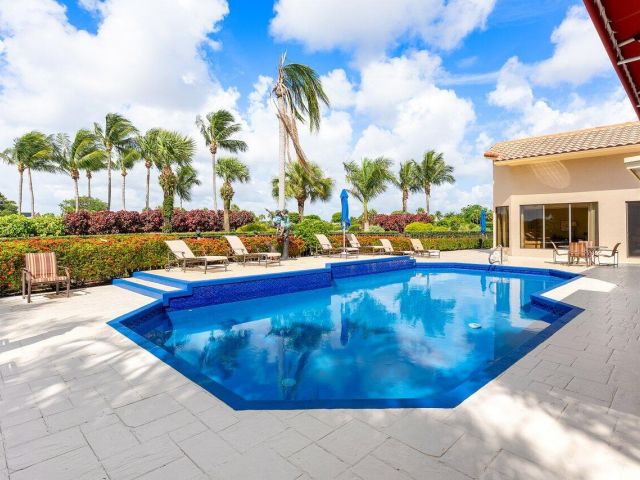 Продажа дома по адресу 4484 Bocaire Blvd Boulevard - фото 6317053