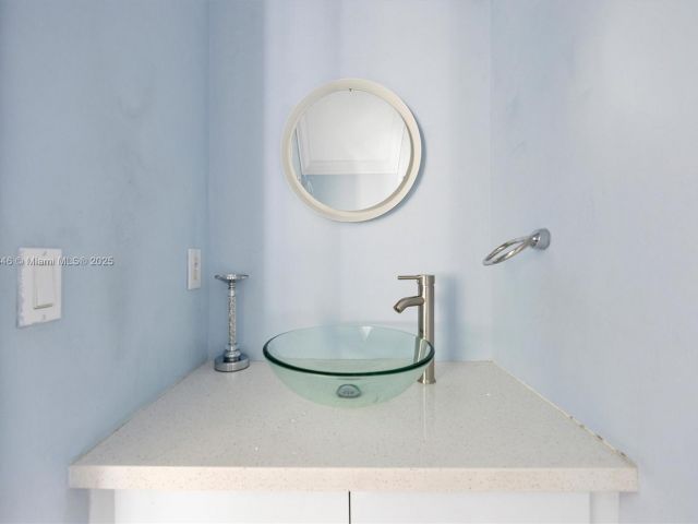 Продажа дома по адресу 27681 SW 139th Pl - фото 6188154