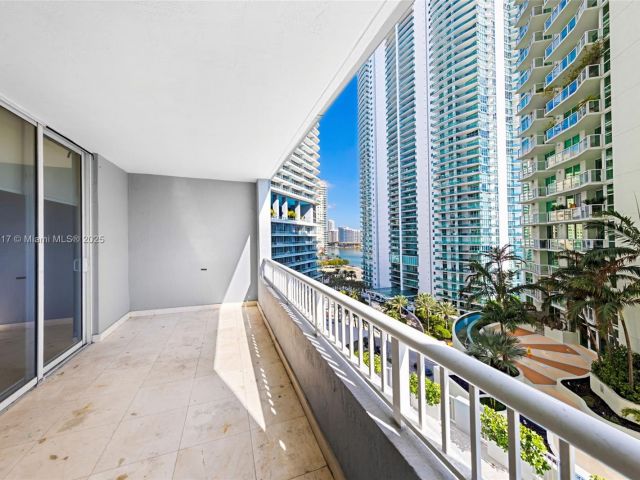 Продажа квартиры #1203 - фото 6176898