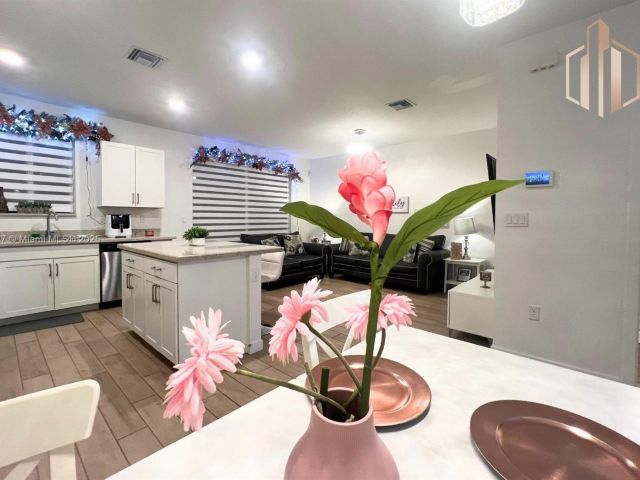 Дом в аренду по адресу  - фото 6175048