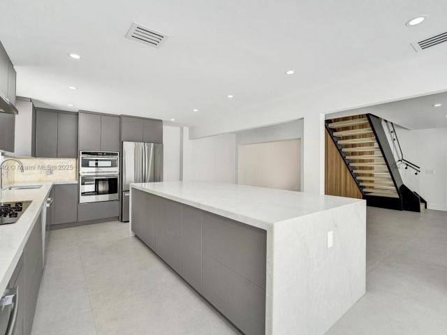 Продажа дома по адресу 7340 Andorra Pl - фото 6174908