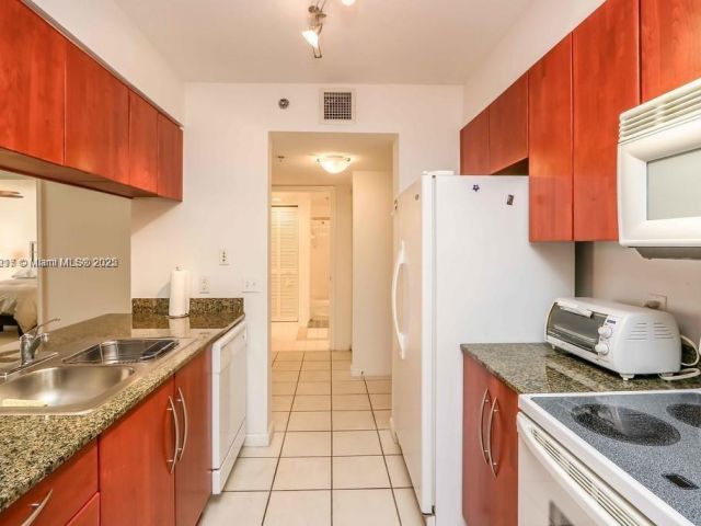 Продажа квартиры #1518 - фото 6176780