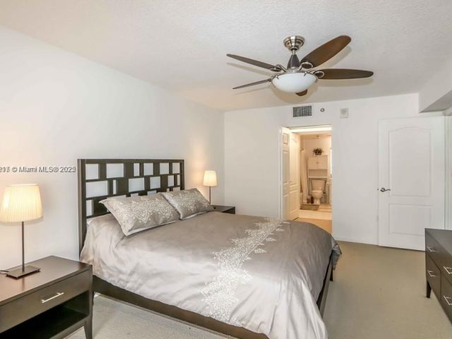 Продажа квартиры #1518 - фото 6176788