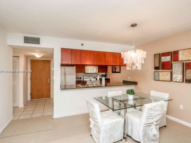 Продажа квартиры #1518 - фото 6176791