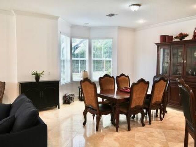 Дом в аренду по адресу 700 SW 8th Way - фото 6176430