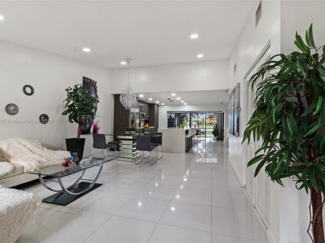 Продажа дома по адресу 9443 SW 151st Ave - фото 6190482