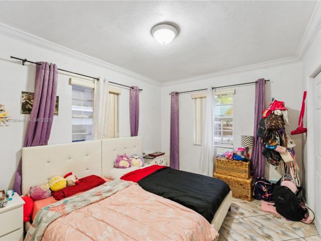 Продажа дома по адресу 3150 NW 90th St - фото 6175485