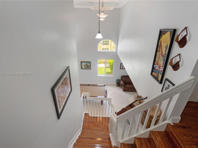 Продажа дома по адресу 801 NW 156th Ave - фото 6178489