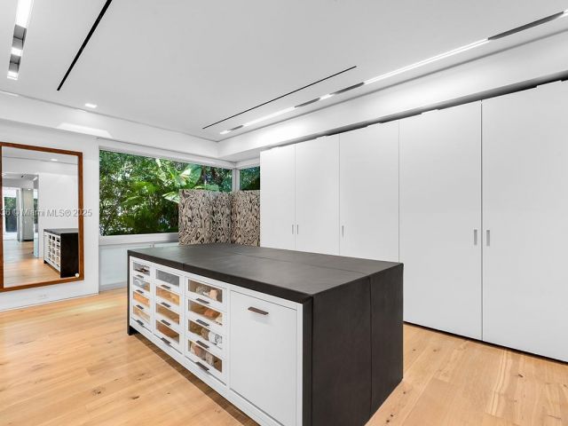 Продажа дома по адресу 11 La Gorce Cir - фото 6175814