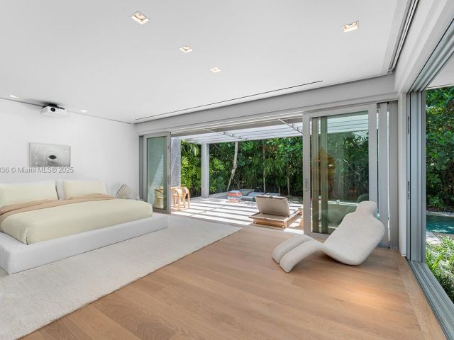 Продажа дома по адресу 11 La Gorce Cir - фото 6175820