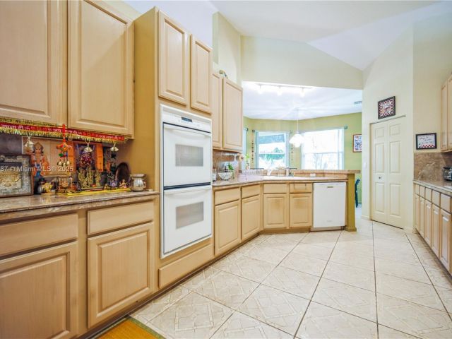 Дом в аренду по адресу 12620 Countryside Ter - фото 6176256