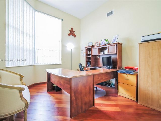 Дом в аренду по адресу 12620 Countryside Ter - фото 6176263