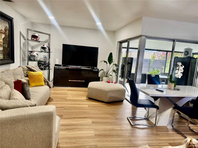 Продажа дома по адресу 20125 SW 124th Ave - фото 6189831