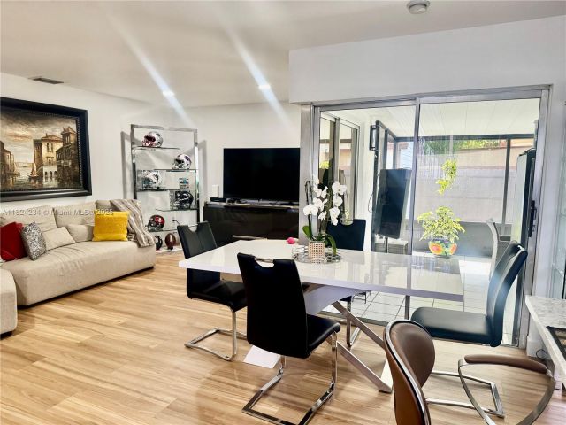 Продажа дома по адресу 20125 SW 124th Ave - фото 6189841