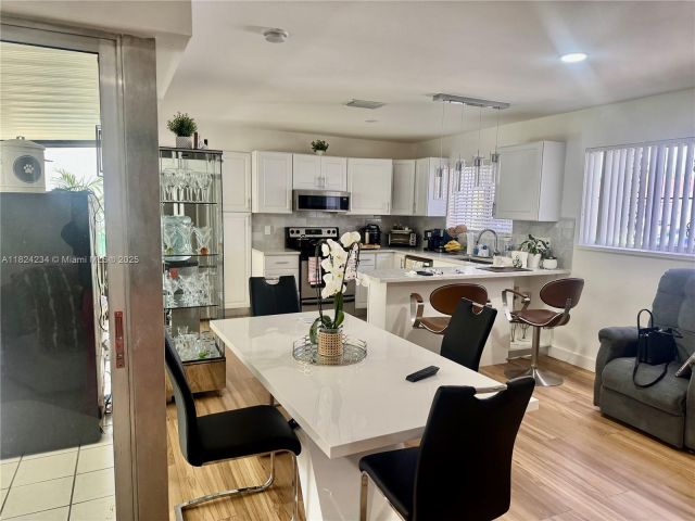 Продажа дома по адресу 20125 SW 124th Ave - фото 6189844