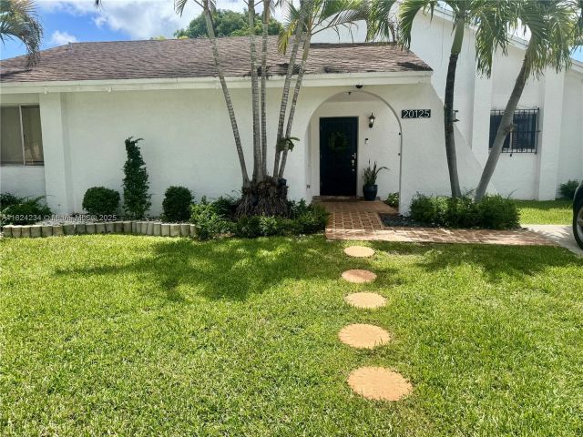 Продажа дома по адресу 20125 SW 124th Ave - фото 6189847