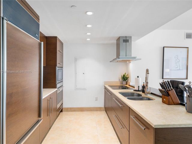 Продажа квартиры #5705 - фото 6205162