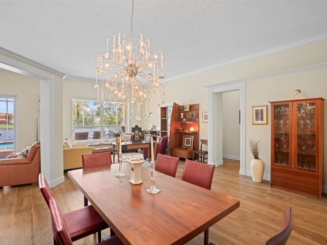 Продажа дома по адресу 16332 N Segovia Cir - фото 6176477