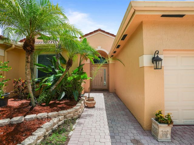 Продажа дома по адресу 16332 N Segovia Cir - фото 6176493